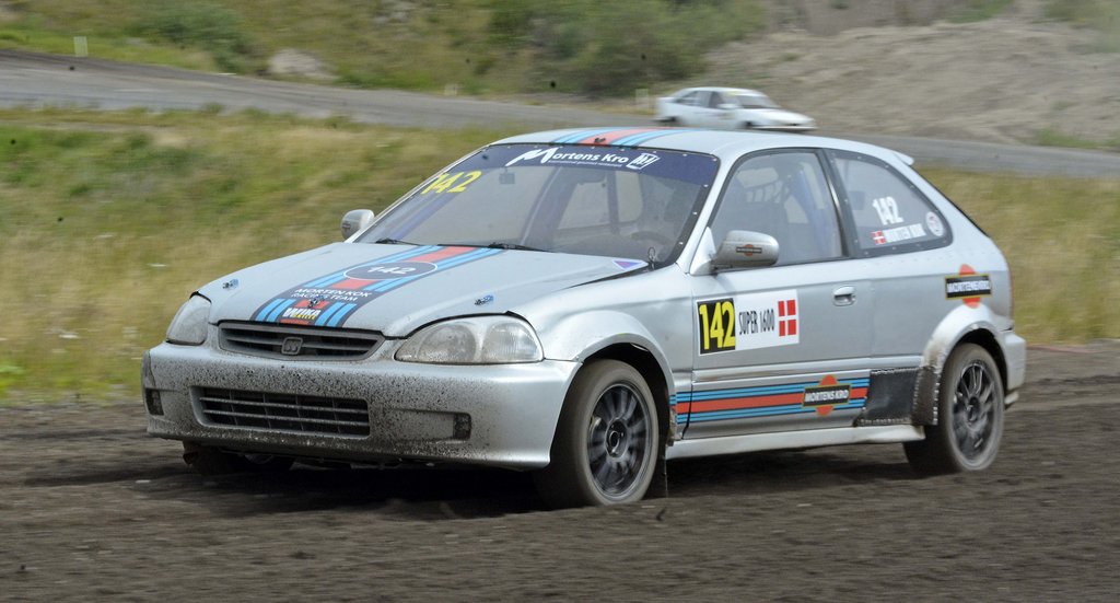 Morten Kok styrer sikkert mod DM-sølvet i SUPER 1600 for Rally Cross